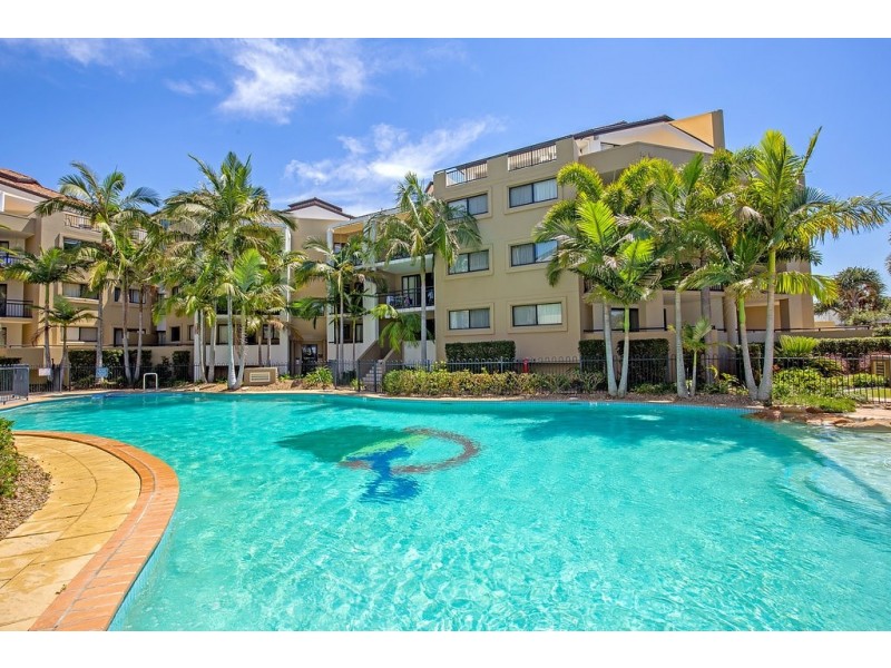 128/392 Marine Parade, Labrador QLD 4215