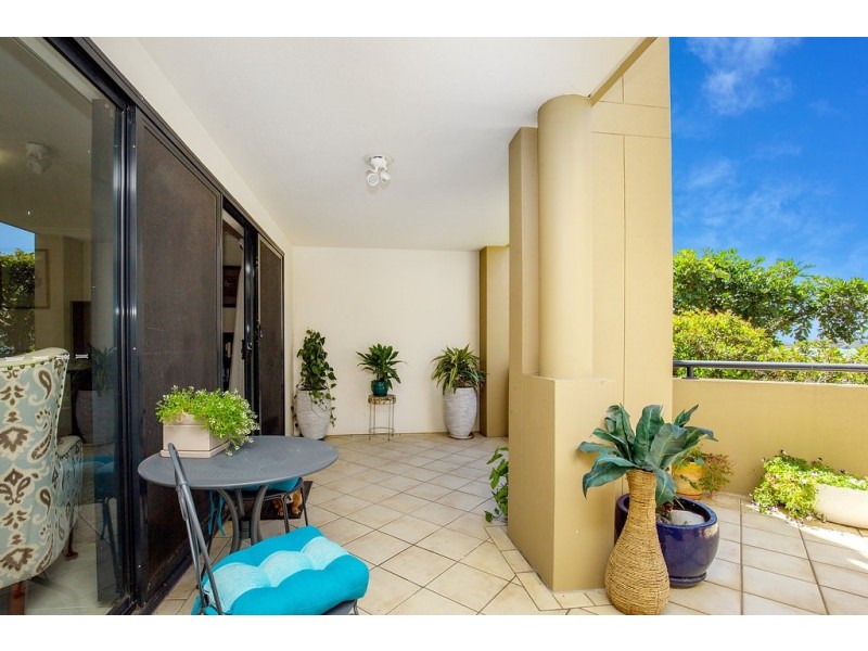128/392 Marine Parade, Labrador QLD 4215