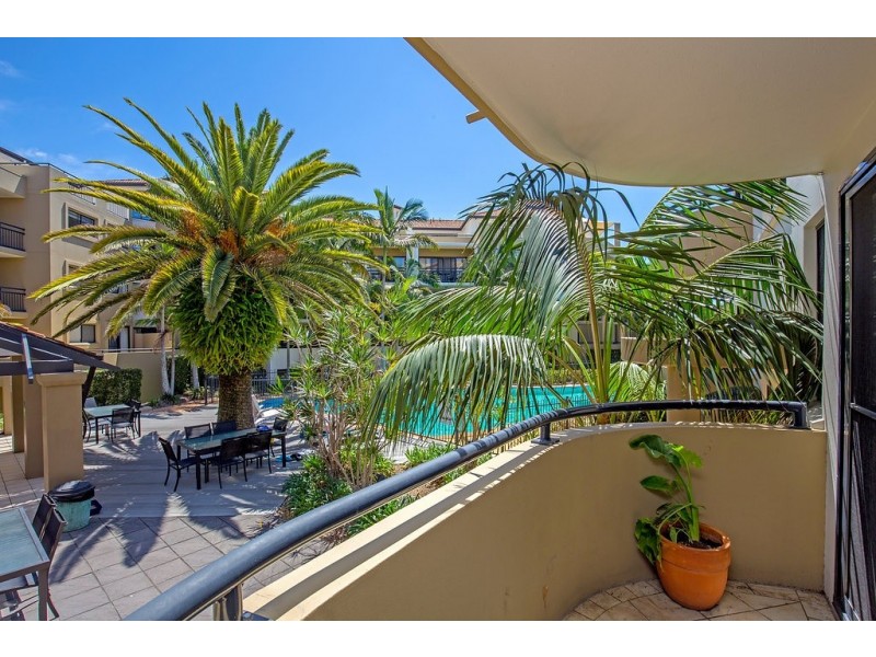 128/392 Marine Parade, Labrador QLD 4215