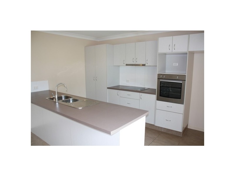 27 Christopher Street, Pimpama QLD 4209