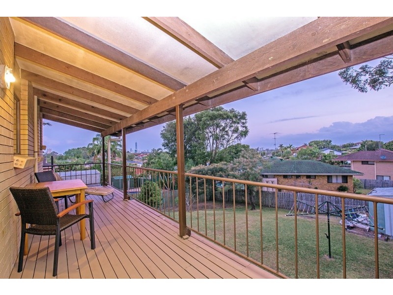 52 Cotlew Street, Southport QLD 4215
