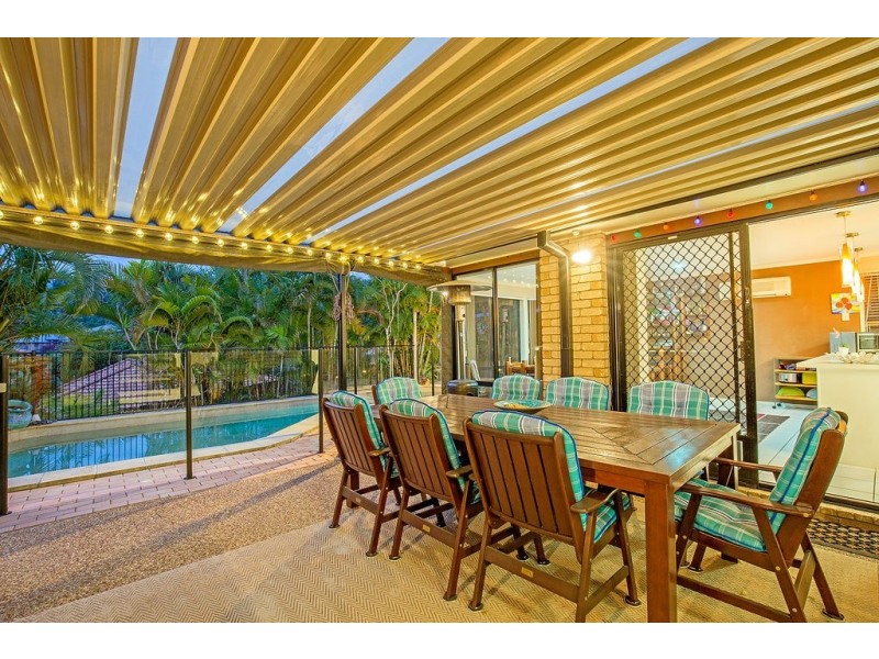 14 Atoli Rise, Pacific Pines QLD 4211