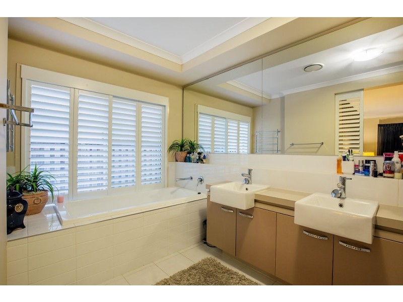 61 Wyangan Valley Way, Mudgeeraba QLD 4213