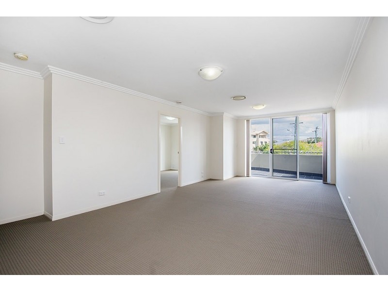 25/6-10 Rose Street, Southport QLD 4215