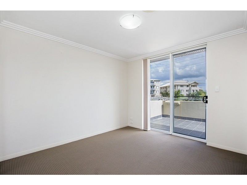 25/6-10 Rose Street, Southport QLD 4215