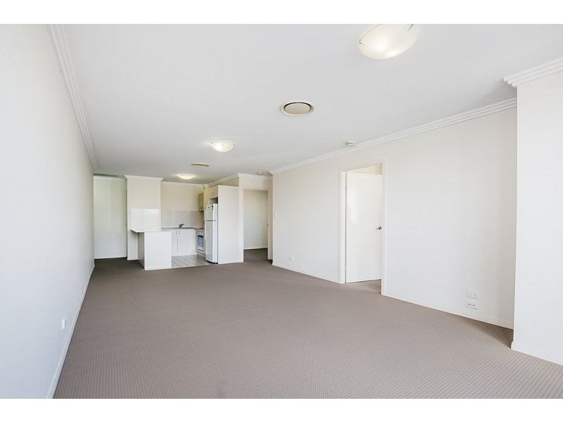 25/6-10 Rose Street, Southport QLD 4215