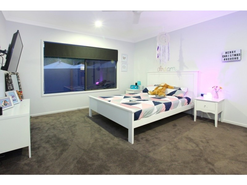 6 Jamison Street, Upper Coomera QLD 4209