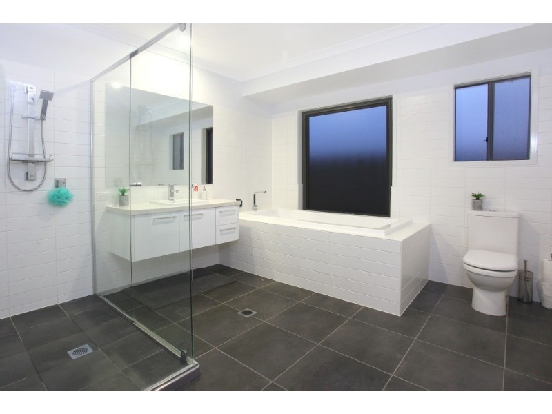 6 Jamison Street, Upper Coomera QLD 4209