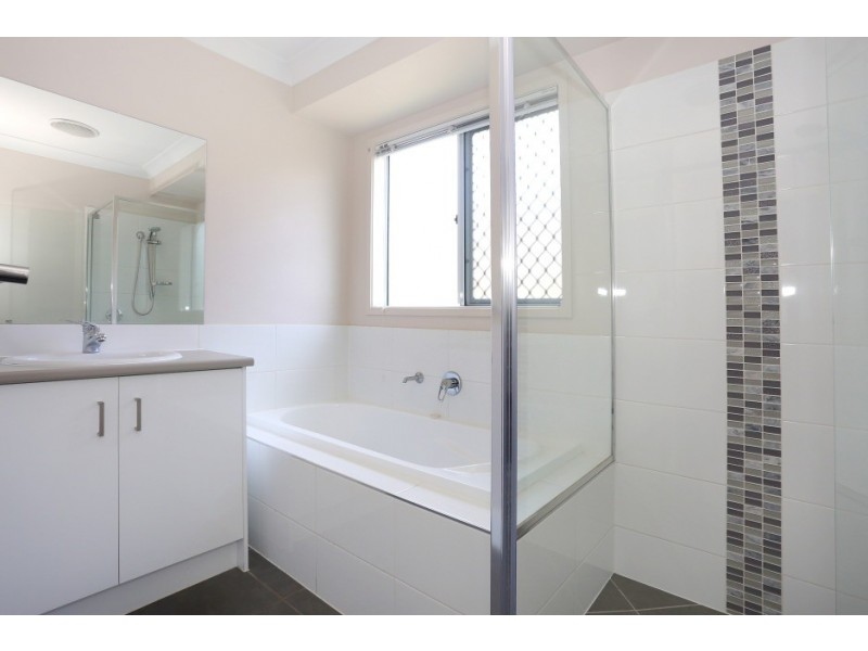 9 Parkvista Circuit, Coomera QLD 4209