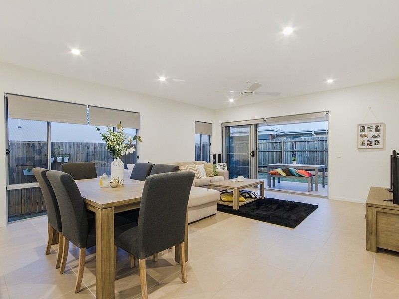 13 Red Gum Terrace, Coomera QLD 4209