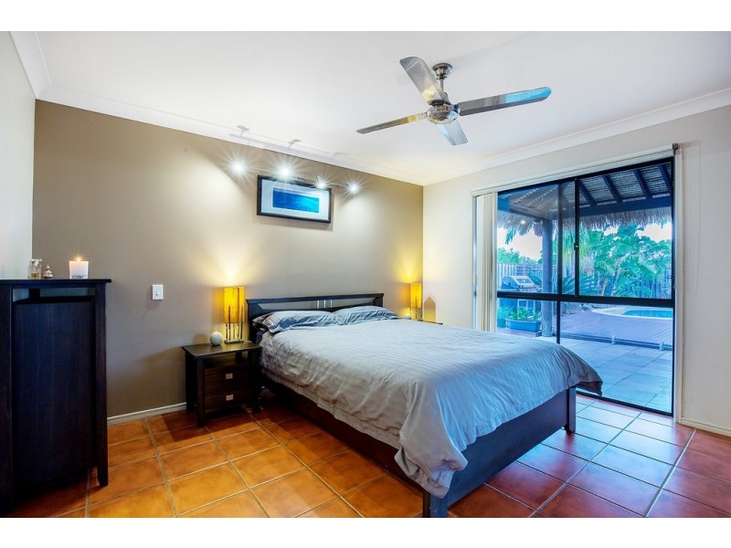 9 Brissendon Street, Maudsland QLD 4210