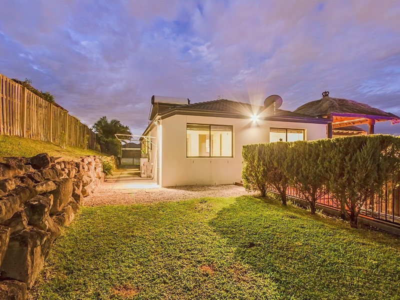 9 Brissendon Street, Maudsland QLD 4210