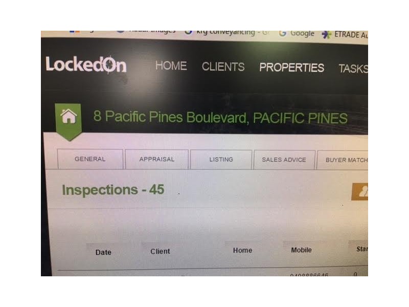 8 Pacific Pines Boulevard, Pacific Pines QLD 4211