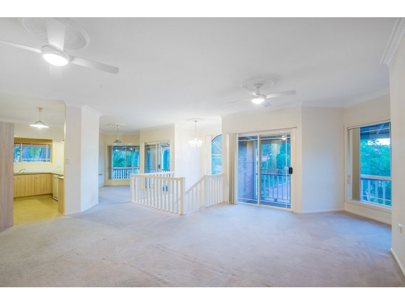 8 Pacific Pines Boulevard, Pacific Pines QLD 4211