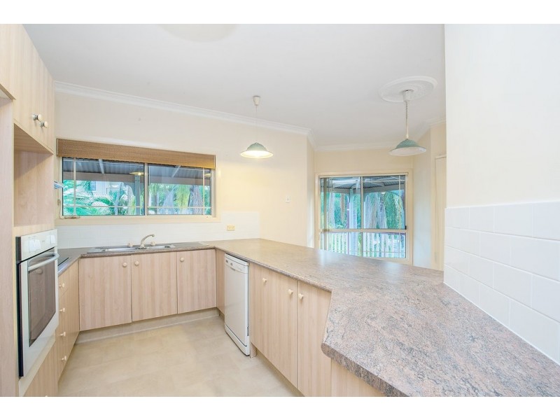 8 Pacific Pines Boulevard, Pacific Pines QLD 4211