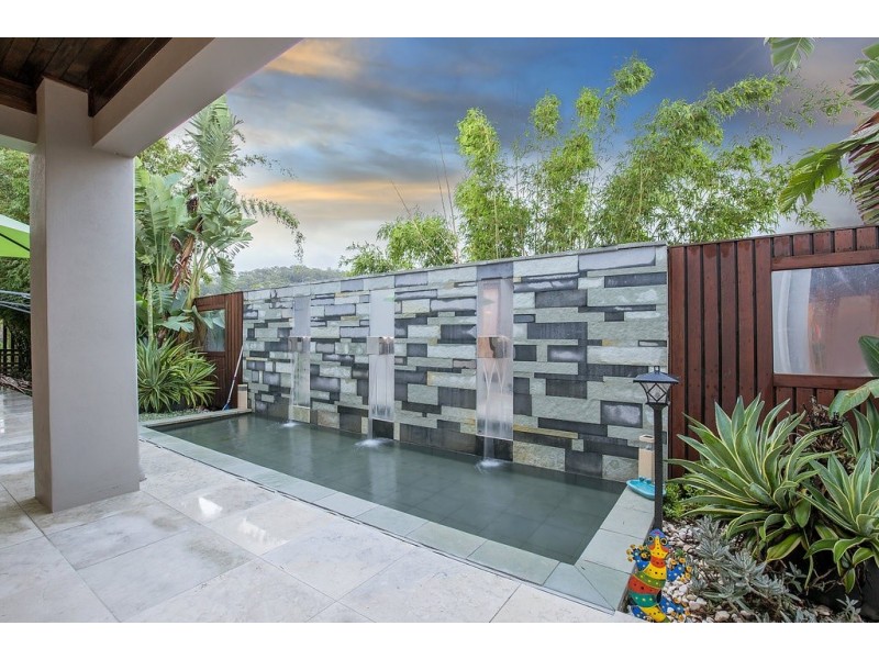 4 Valley Brook Rise, Maudsland QLD 4210