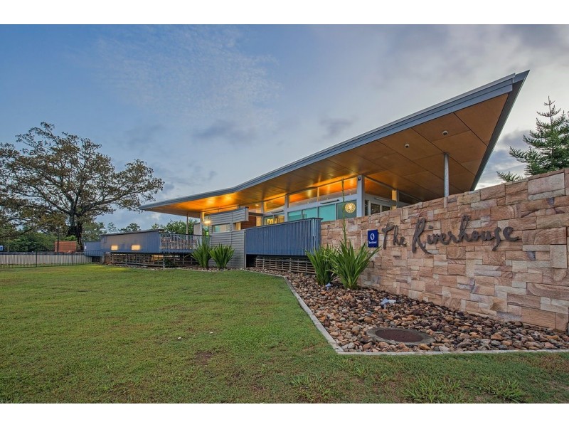 4 Valley Brook Rise, Maudsland QLD 4210