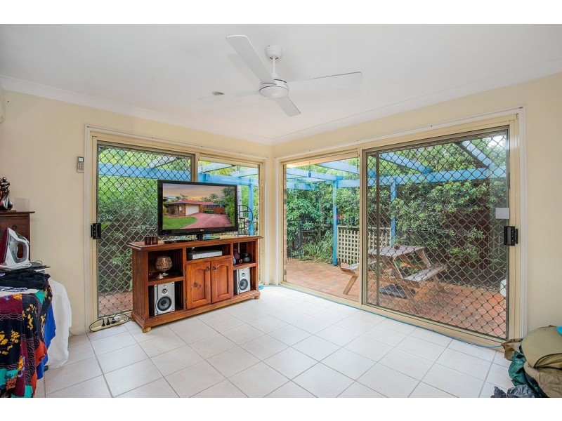 38 Cootharaba Drive, Helensvale QLD 4212