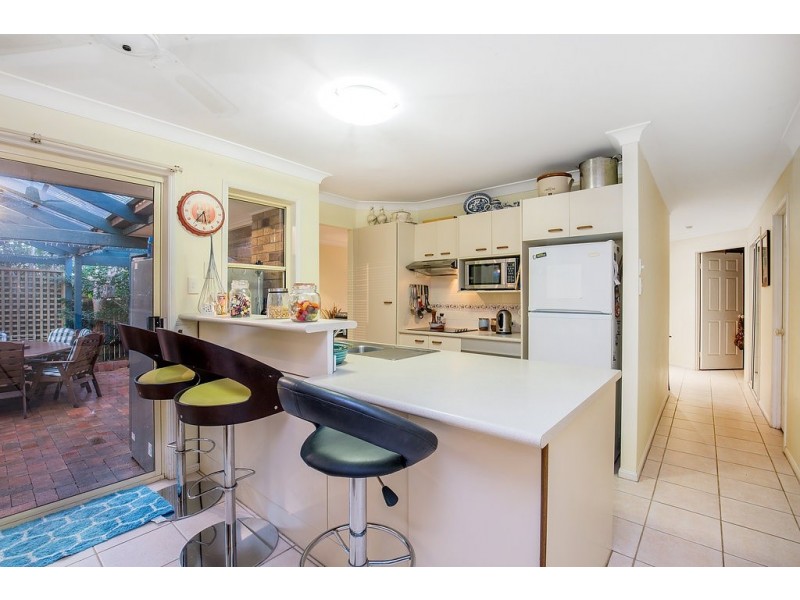 38 Cootharaba Drive, Helensvale QLD 4212