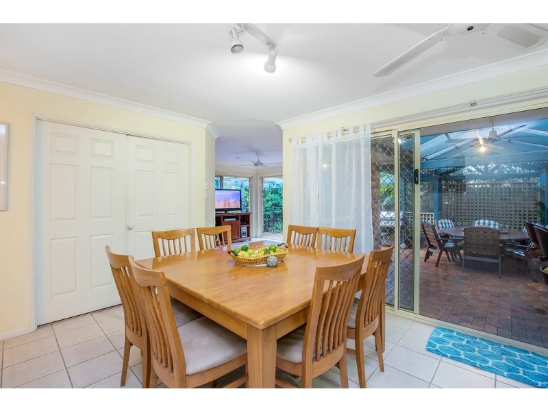 38 Cootharaba Drive, Helensvale QLD 4212