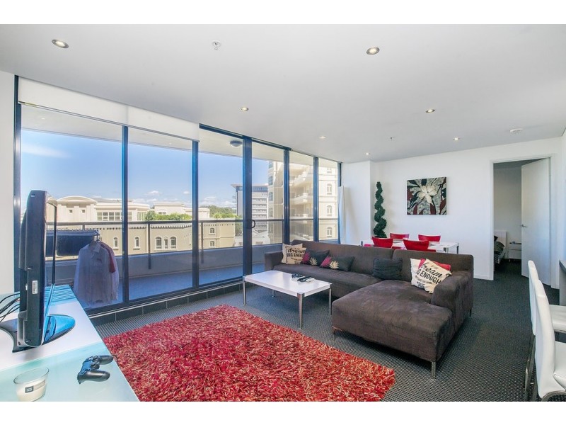 807/2 Aqua Street, Southport QLD 4215