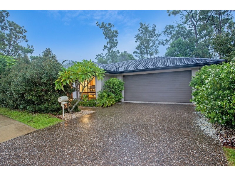 1 Roberts Drive, Maudsland QLD 4210