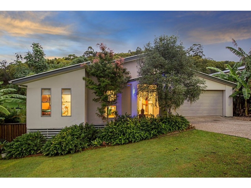 12 Lambert Drive, Maudsland QLD 4210