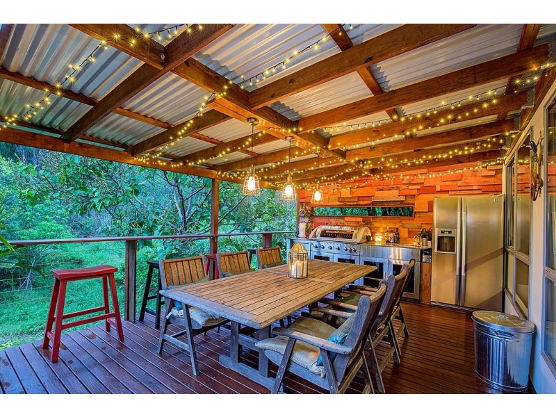 12 Lambert Drive, Maudsland QLD 4210