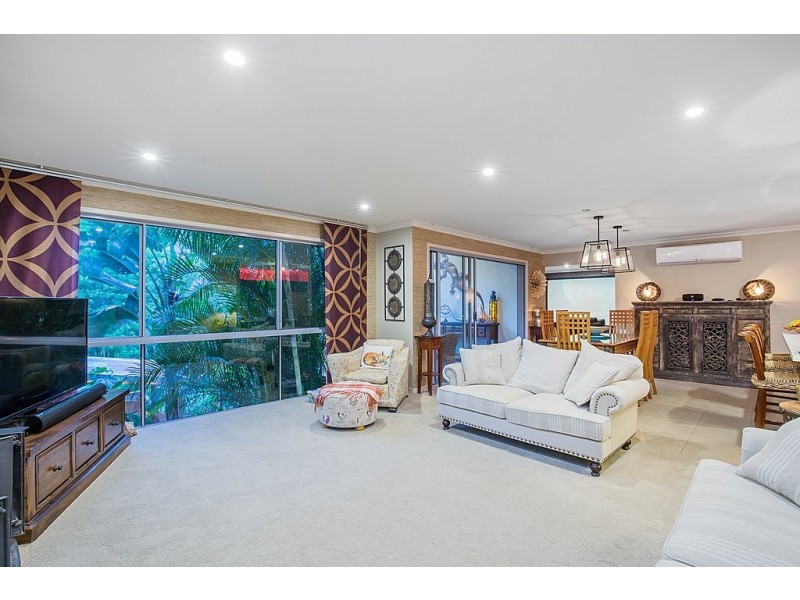 12 Lambert Drive, Maudsland QLD 4210