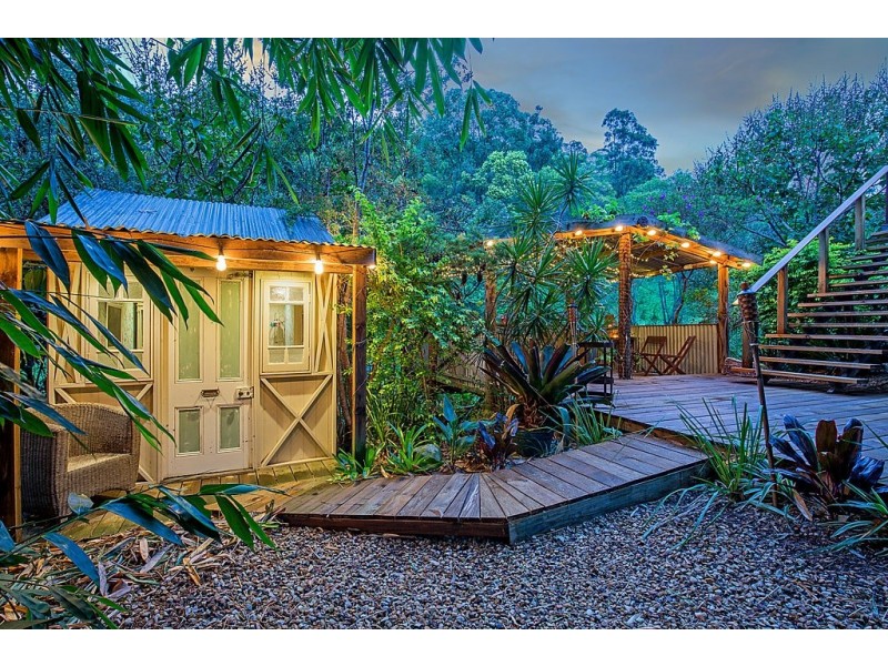 12 Lambert Drive, Maudsland QLD 4210