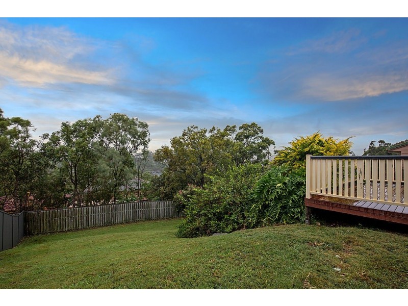 20 Bonin Close, Pacific Pines QLD 4211
