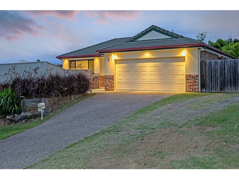 4 Harwood Place, Maudsland QLD 4210