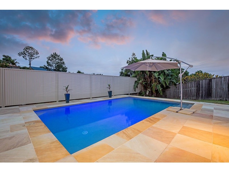 4 Harwood Place, Maudsland QLD 4210