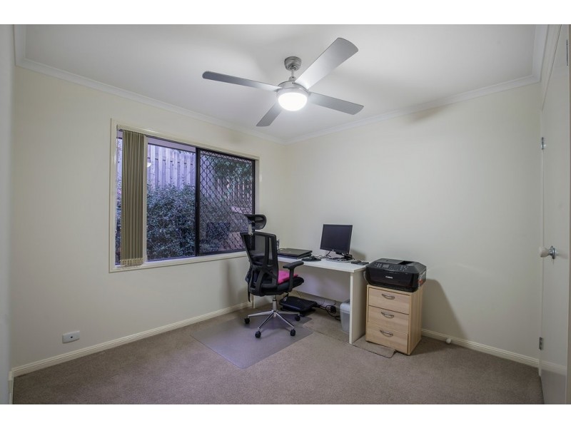 4 Fitzgerald Close, Maudsland QLD 4210