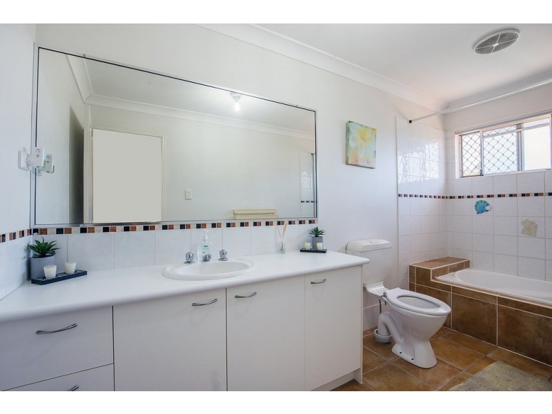 5/31 Archipelago Street, Pacific Pines QLD 4211