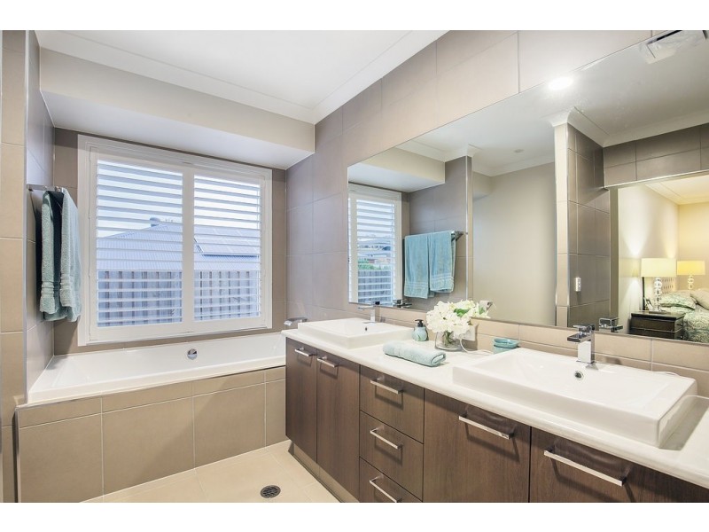 25 Jackson Ridge Road, Upper Coomera QLD 4209