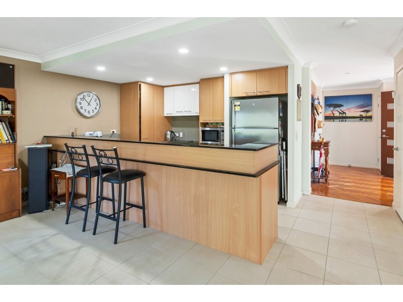 199 Easthill Drive, Robina QLD 4226