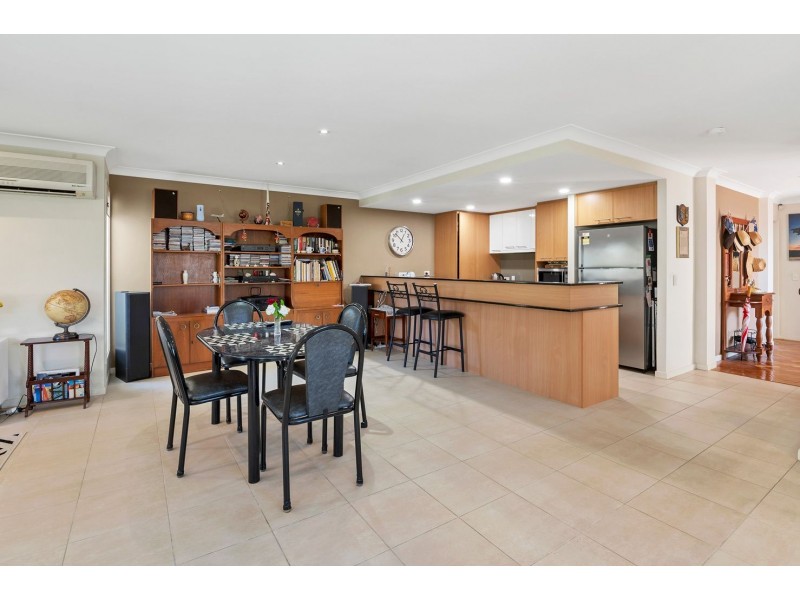 199 Easthill Drive, Robina QLD 4226