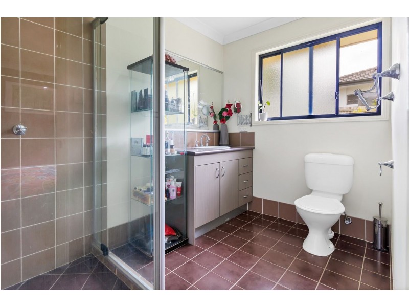 4 Saint Maarten Crescent, Oxenford QLD 4210