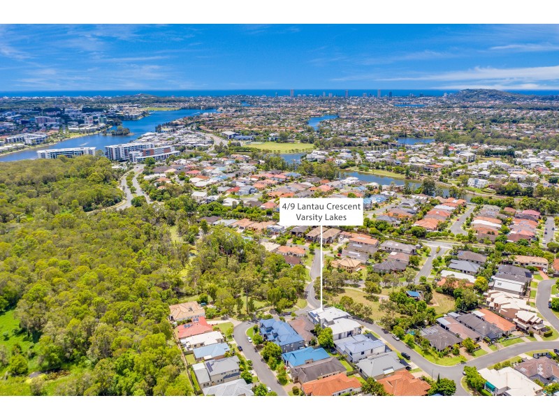 4/9 Lantau Crescent, Varsity Lakes QLD 4227