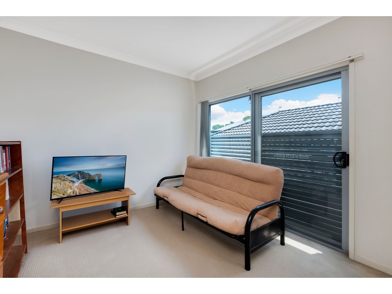 4/9 Lantau Crescent, Varsity Lakes QLD 4227