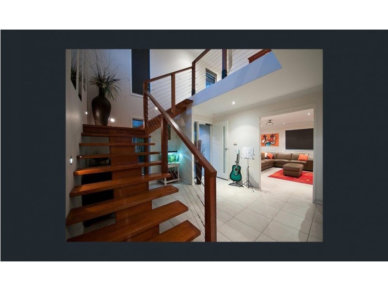 7 Berkley Court, Highland Park QLD 4211