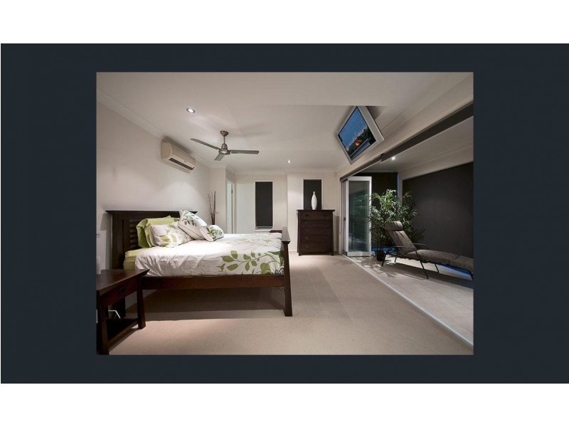 7 Berkley Court, Highland Park QLD 4211