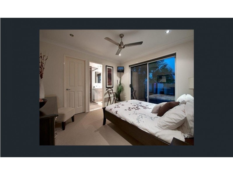 7 Berkley Court, Highland Park QLD 4211