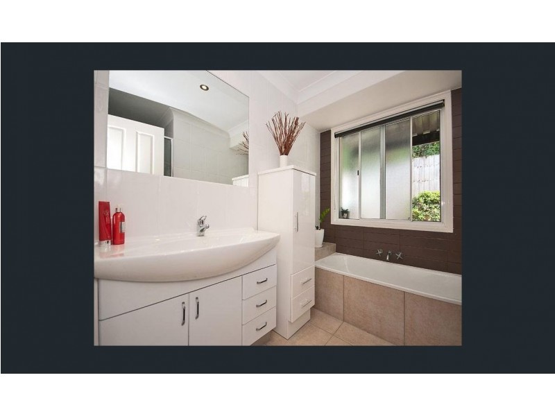 7 Berkley Court, Highland Park QLD 4211