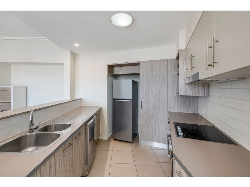 209/2-4 Riverwalk Avenue, Robina QLD 4226