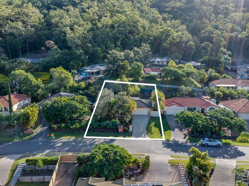 35 Davis Cup Court, Oxenford QLD 4210