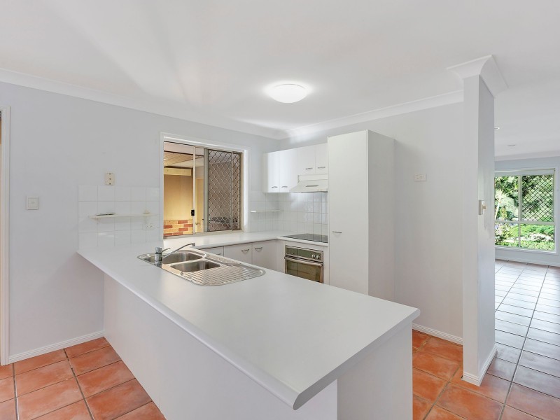 35 Davis Cup Court, Oxenford QLD 4210