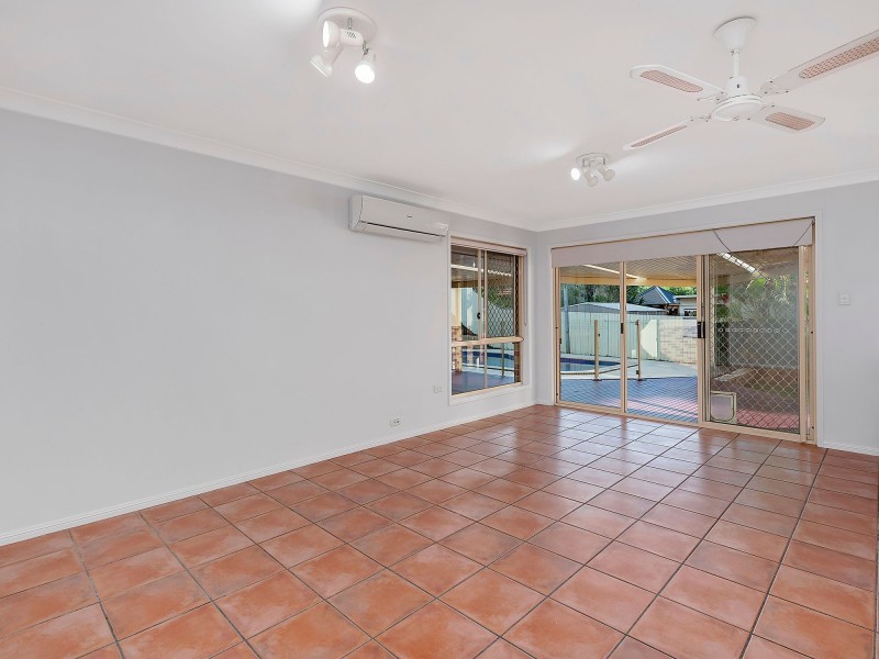 35 Davis Cup Court, Oxenford QLD 4210