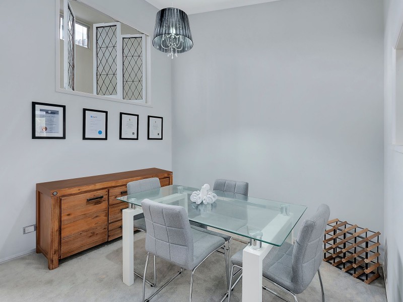 37/63 Olsen Avenue, Labrador QLD 4215